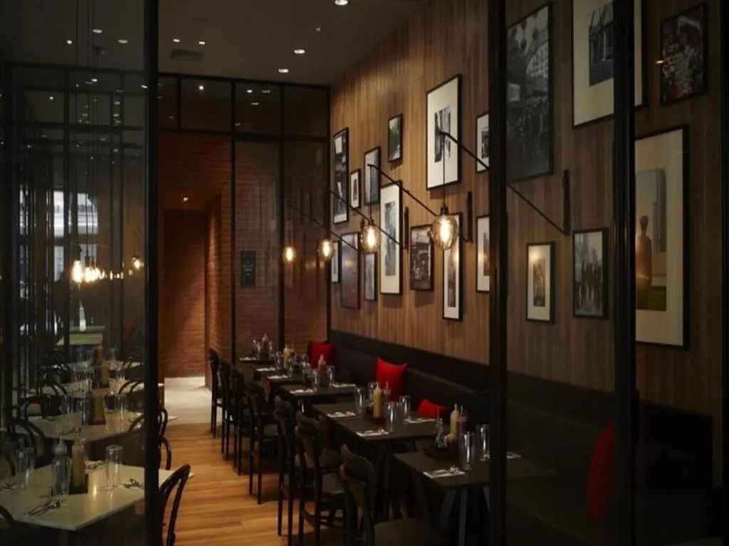 Beijing New World Center Tongpai Hotel