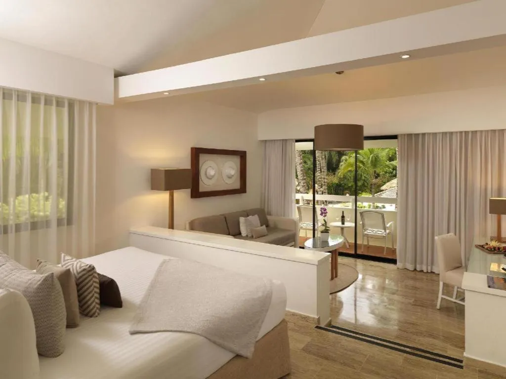 Bed in Paradisus Punta Cana Resort All Inclusive