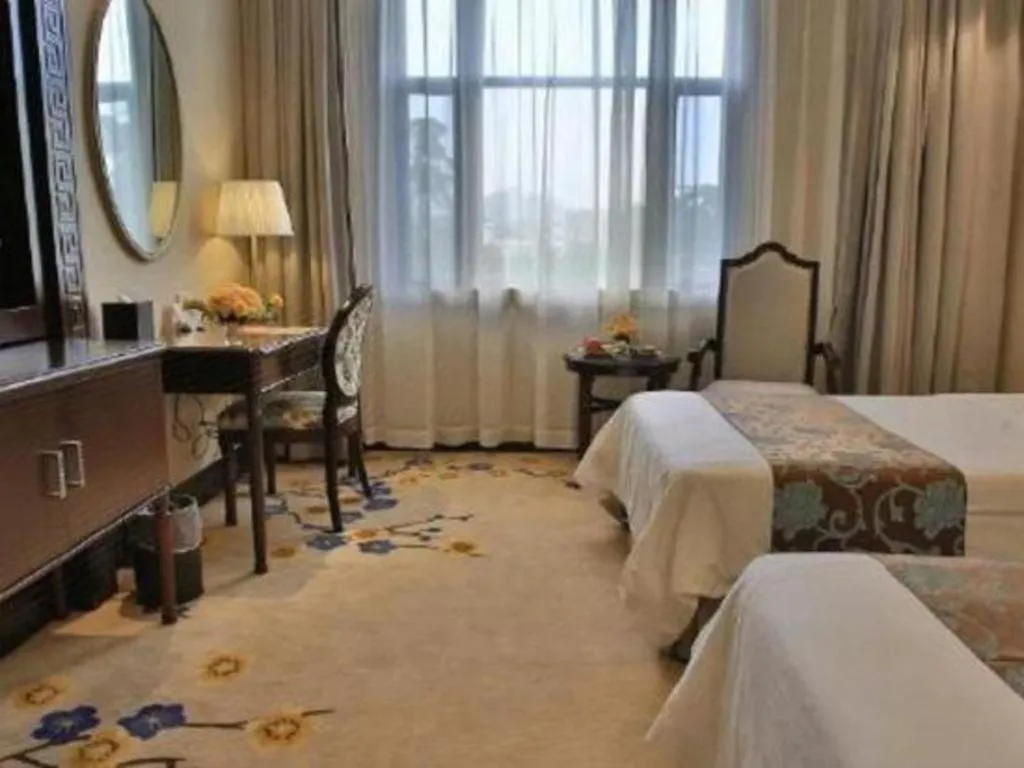 Bed in Jin Jiang Nanjing Hotel