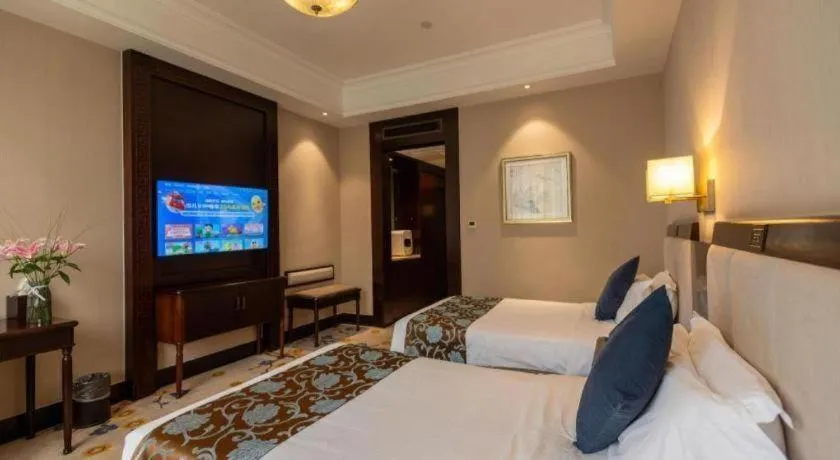 Bed in Jin Jiang Nanjing Hotel