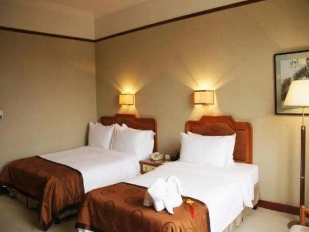 Bed in Jin Jiang Nanjing Hotel