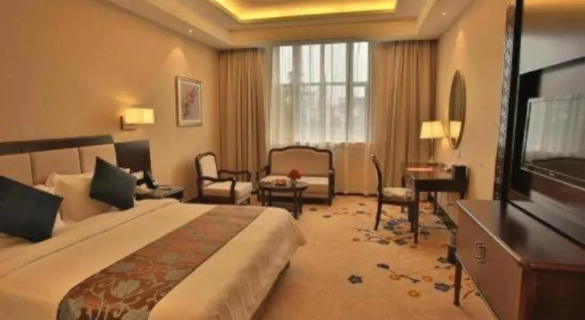 Bed in Jin Jiang Nanjing Hotel