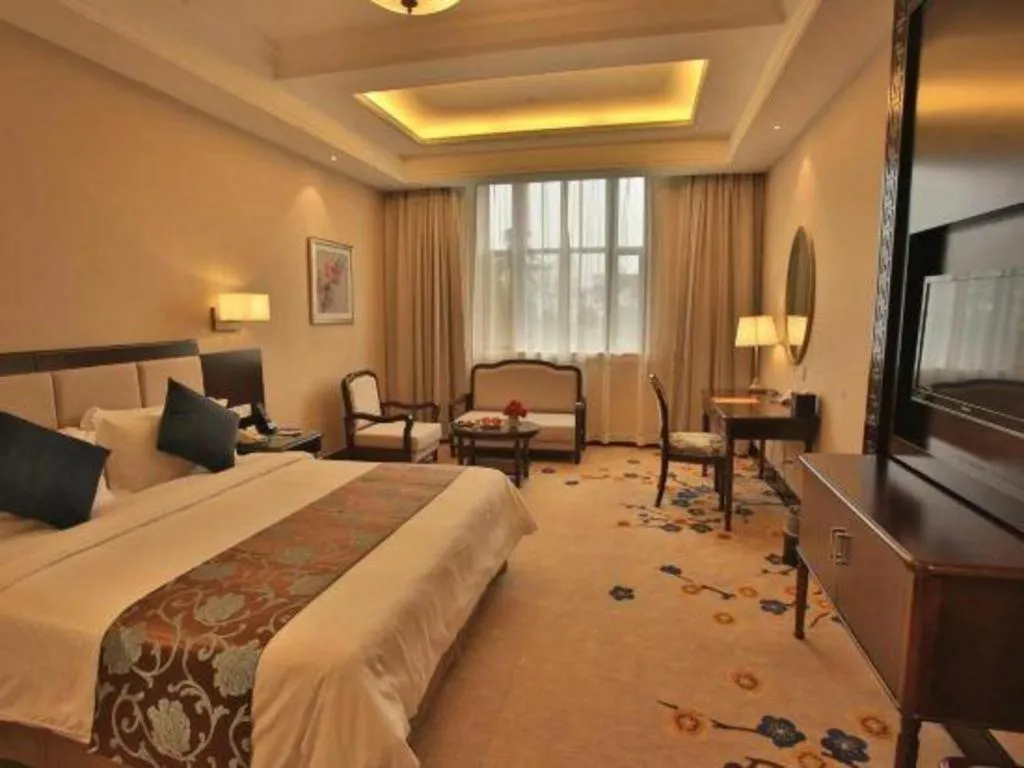 Bed in Jin Jiang Nanjing Hotel