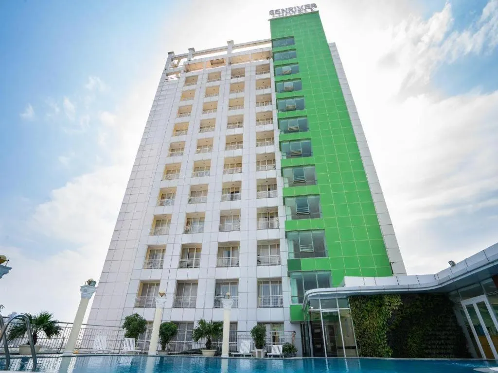 Senriver Hotel