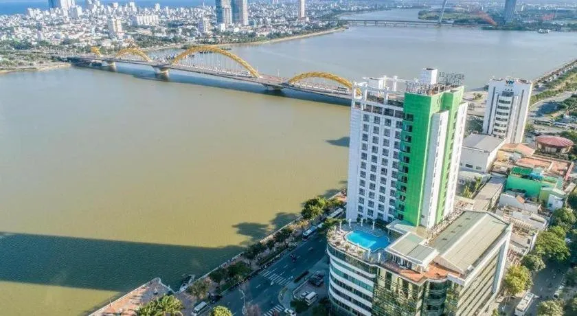 Senriver Hotel