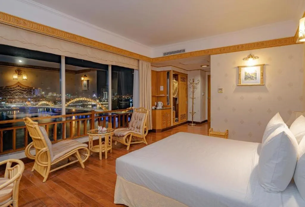 Bed in Senriver Hotel