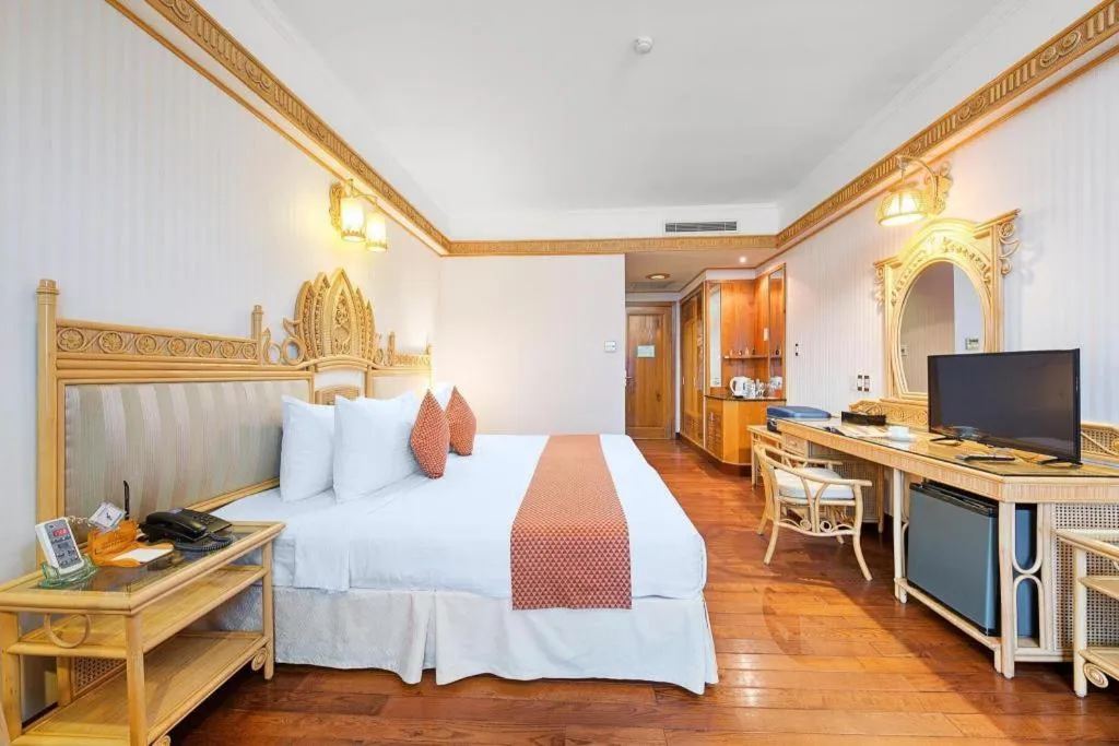 Bed in Senriver Hotel