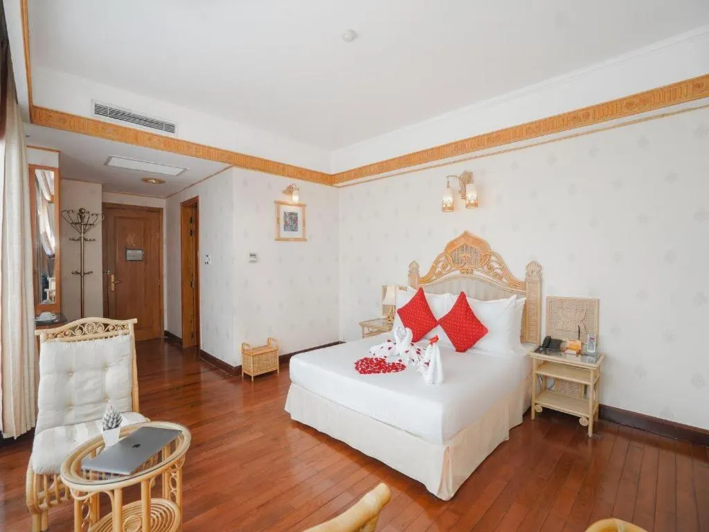 Bed in Senriver Hotel