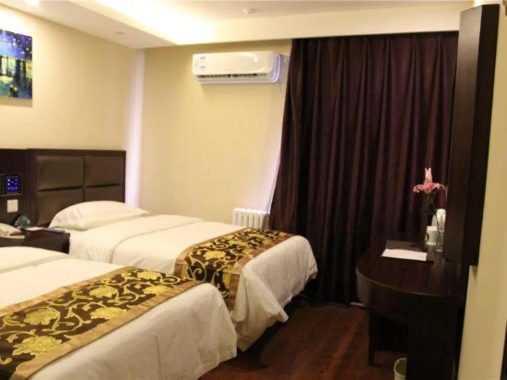 Bed in GreenTree Alliance Beijing Tiantan DonGMEn Hotel