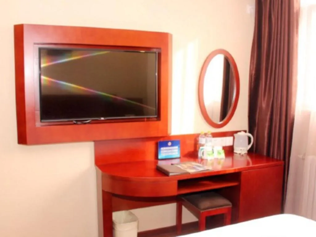 Bed in GreenTree Alliance Beijing Tiantan DonGMEn Hotel