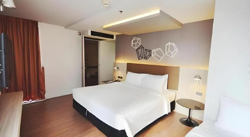 Bed in The Heritage Silom Hotel