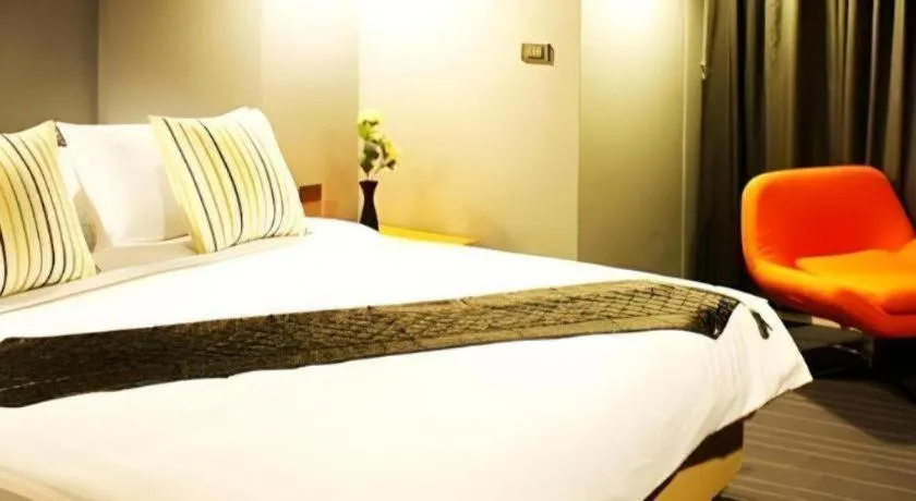 Bed in The Heritage Silom Hotel