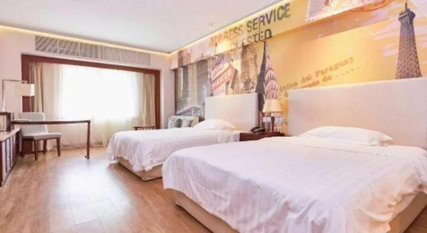 Bed in Starmoon Hotel