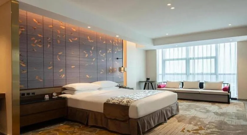 Bed in Grand Metropark Hotel Chongqing