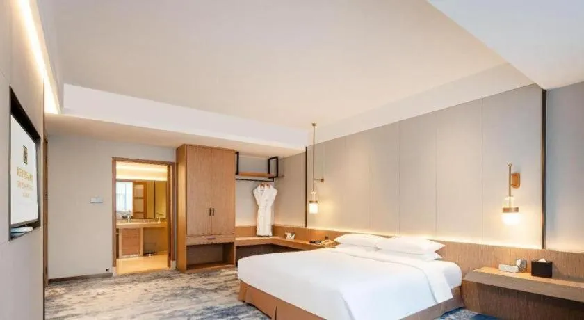 Bed in Grand Metropark Hotel Chongqing