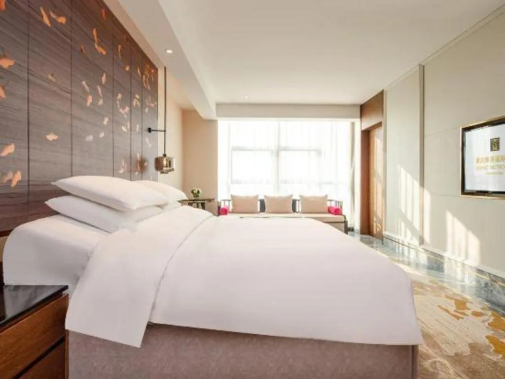 Bed in Grand Metropark Hotel Chongqing