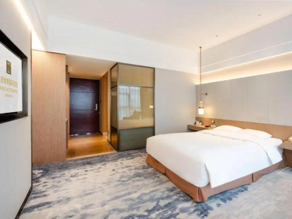 Bed in Grand Metropark Hotel Chongqing