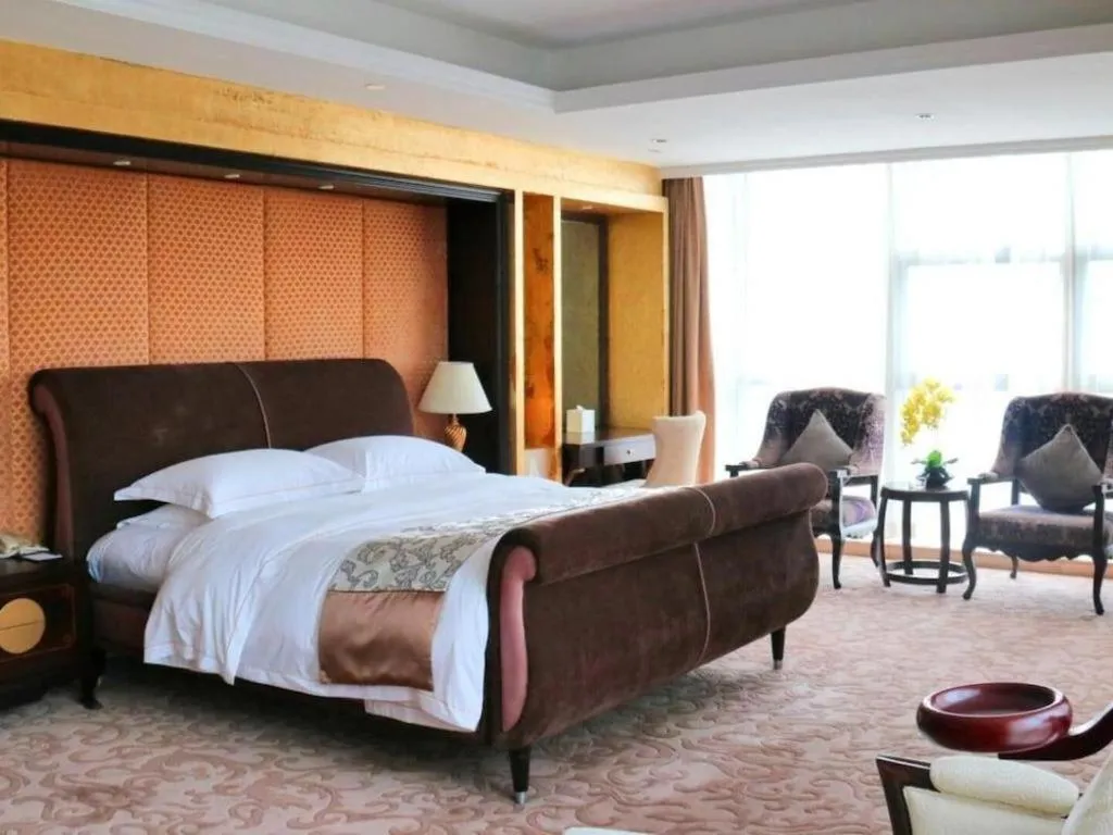 Bed in Grand Metropark Hotel Chongqing