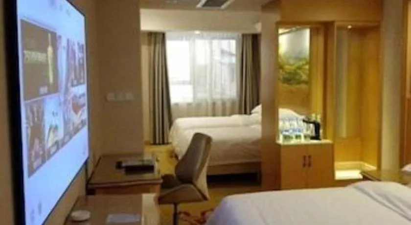 Bed in GreenTree Inn Shenzhen DonGMEn Business Hotel