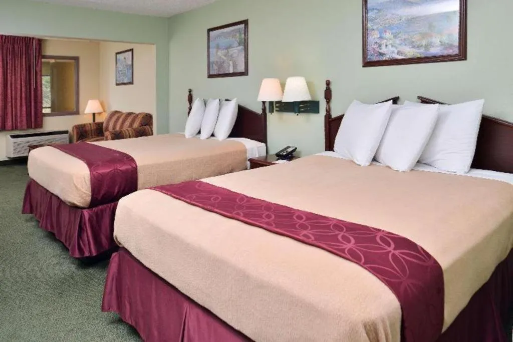 Bed in Americas Best Value Inn Gonzales
