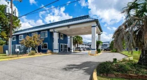 Americas Best Value Inn Gonzales