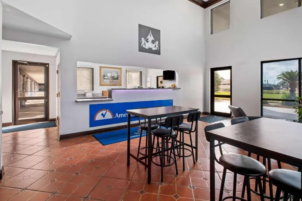 Americas Best Value Inn Gonzales
