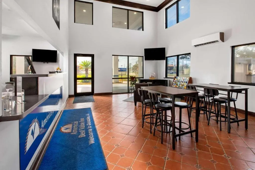 Americas Best Value Inn Gonzales