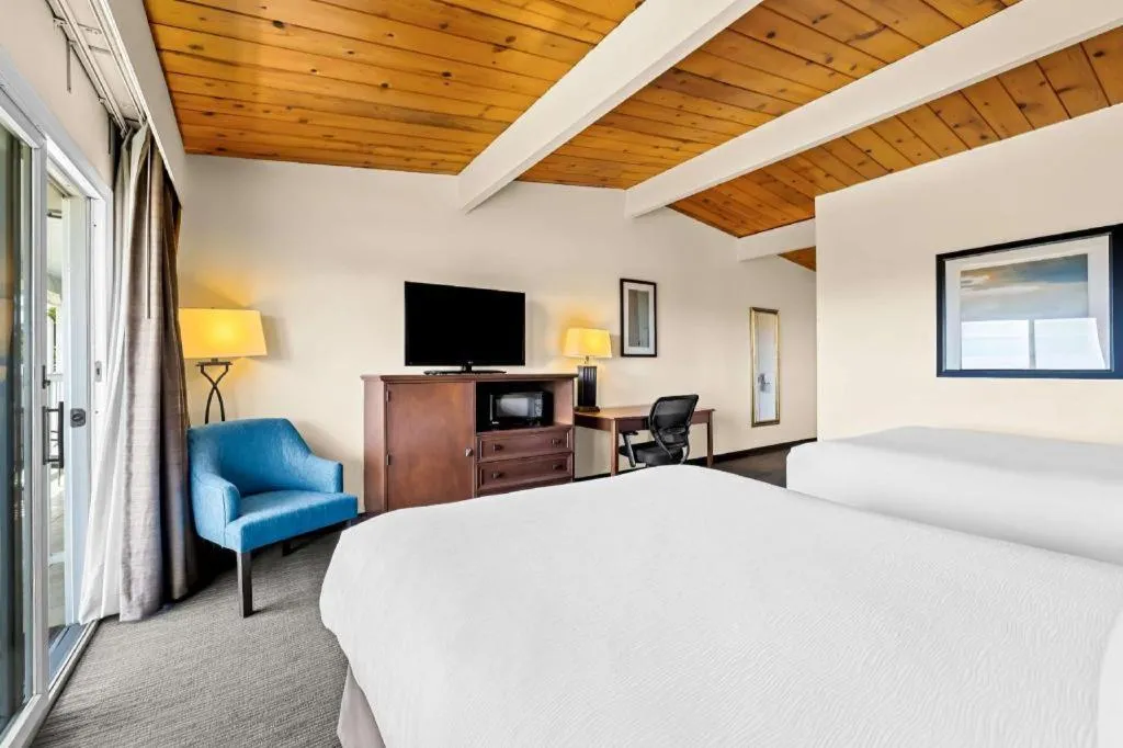 Bed in Best Western Vista Manor Lodge