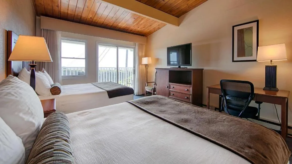 Bed in Best Western Vista Manor Lodge