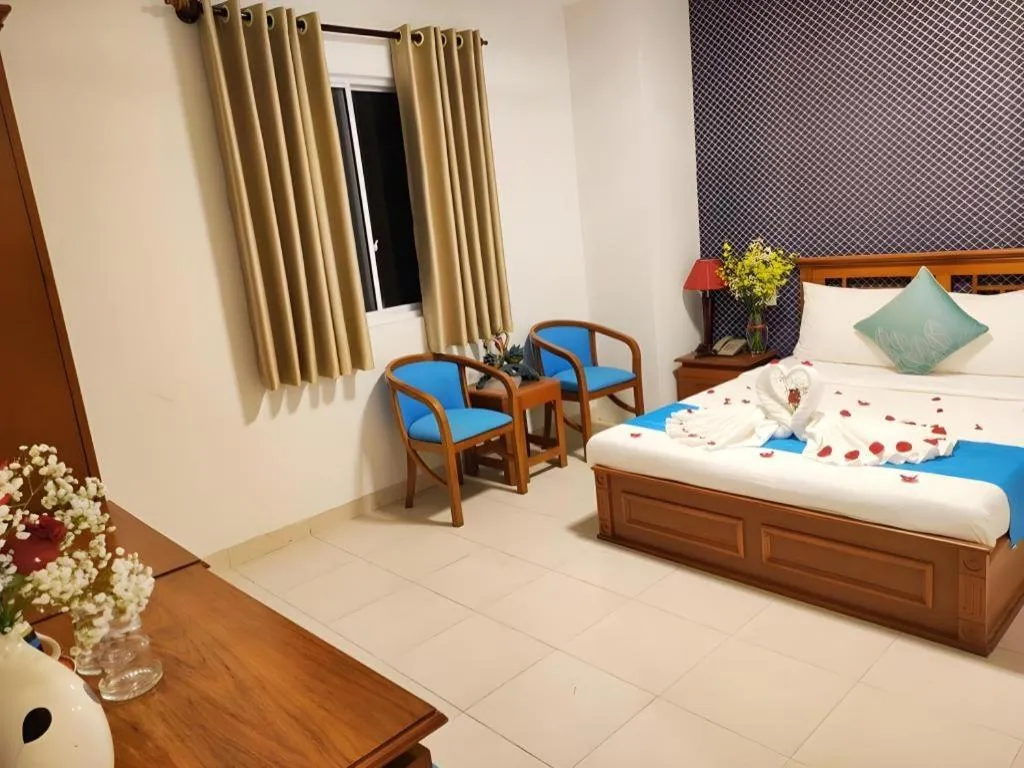 Bed in Hồng Hạc hotel