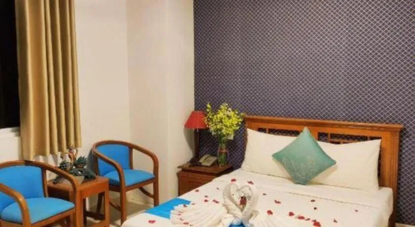 Bed in Hồng Hạc hotel