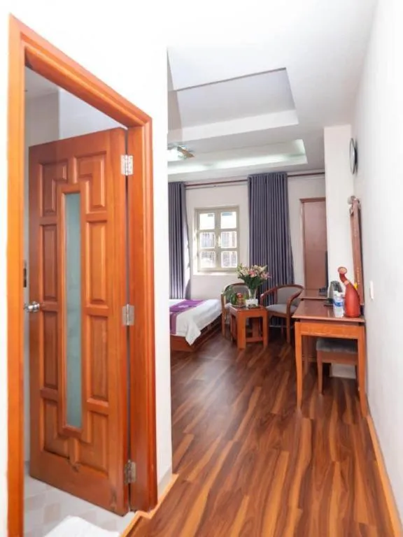 Bed in Hồng Hạc hotel