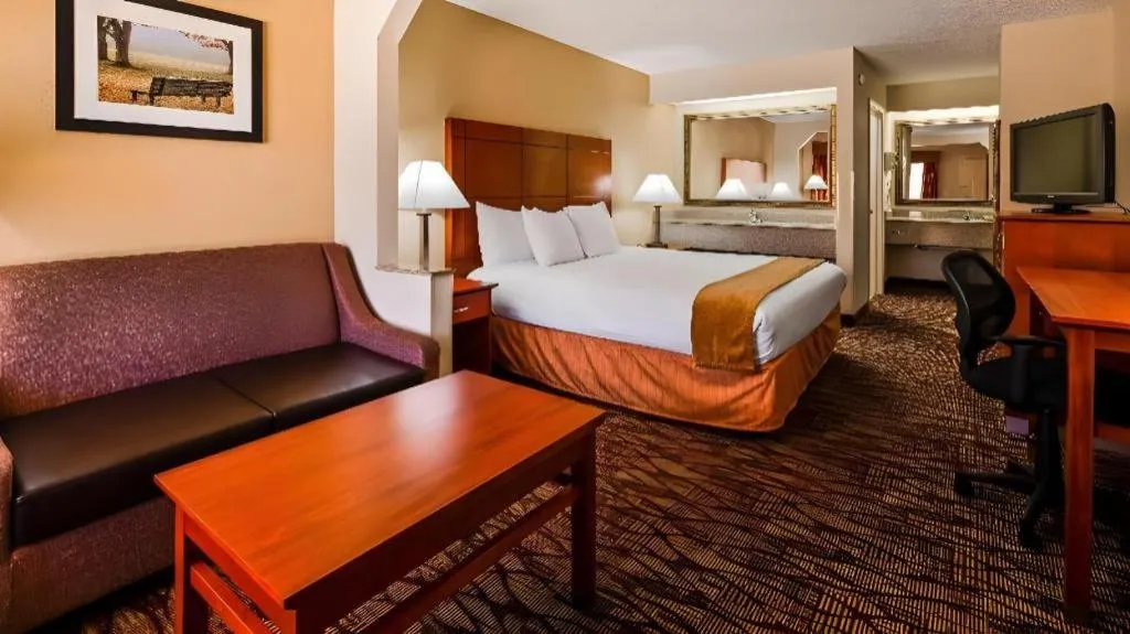 Bed in Best Western Inn