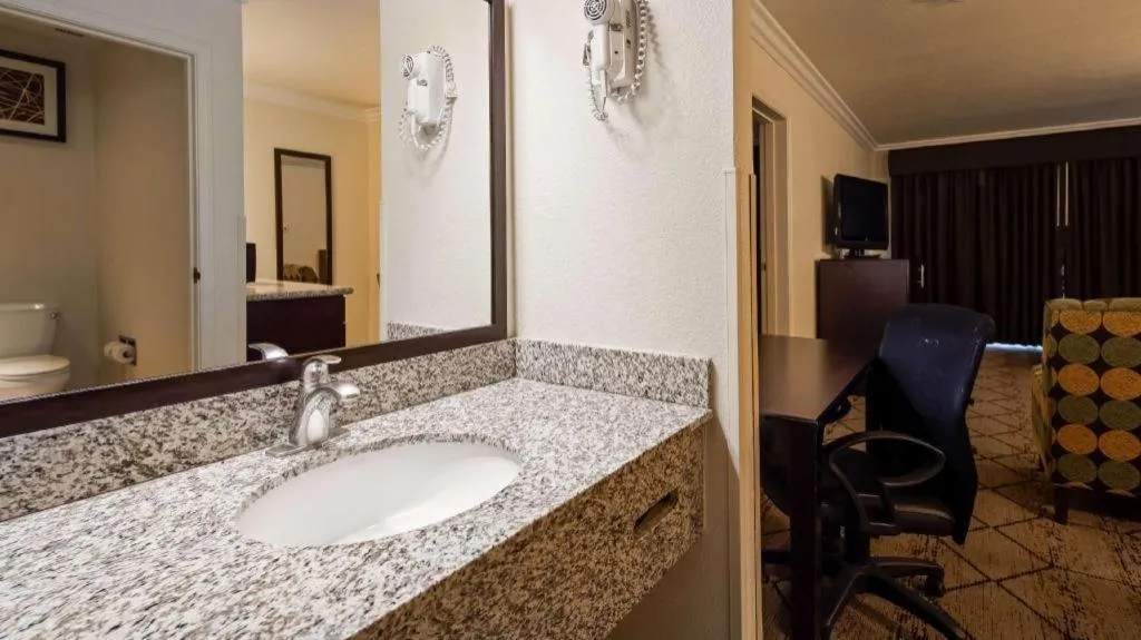 Best Western Executive Inn