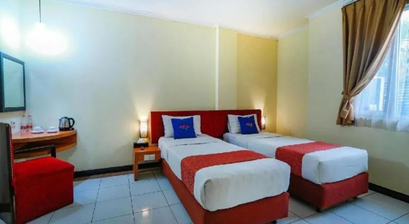 Bed in Hotel Marlin Pekalongan Managed by Dafam