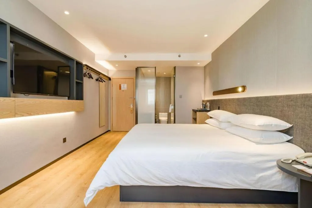 Bed in Jinjiang Inn Qingdao Development Zone Jinggangshan Rd.