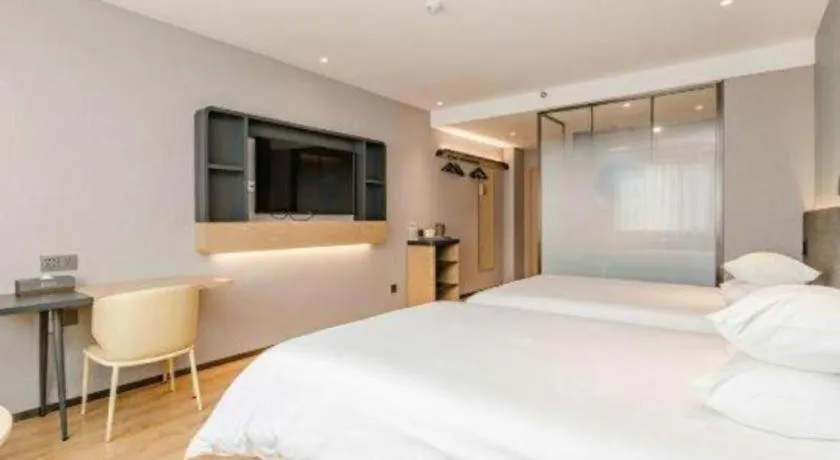 Bed in Jinjiang Inn Qingdao Development Zone Jinggangshan Rd.
