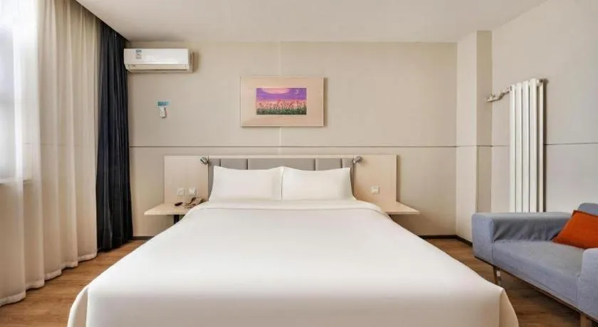 Bed in JinJiang Inn Baoji Administra Tion Center