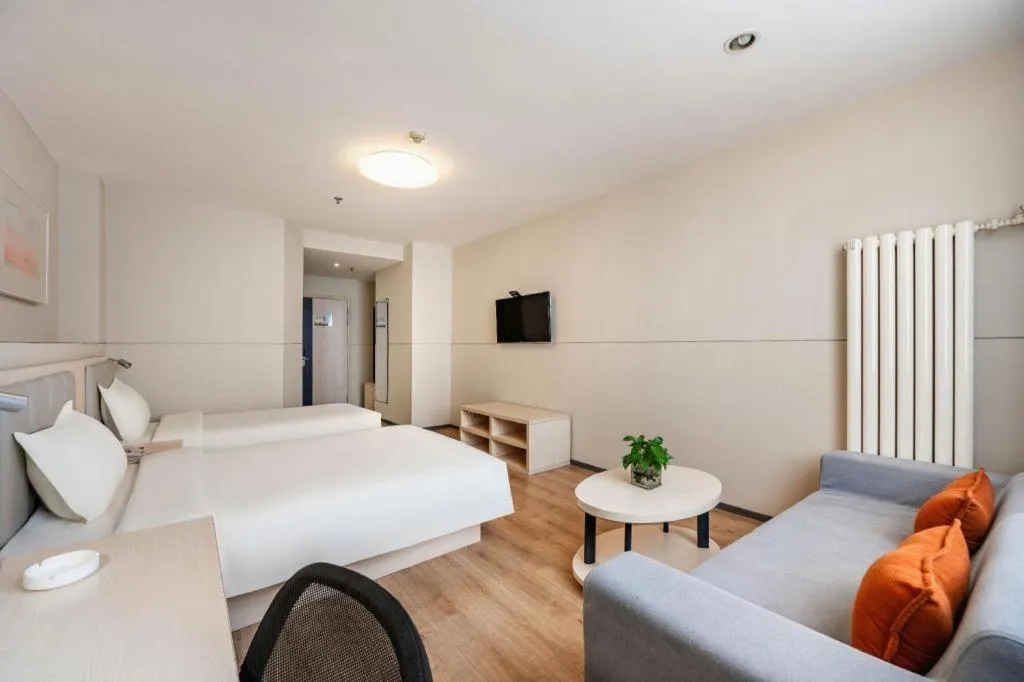 Bed in JinJiang Inn Baoji Administra Tion Center