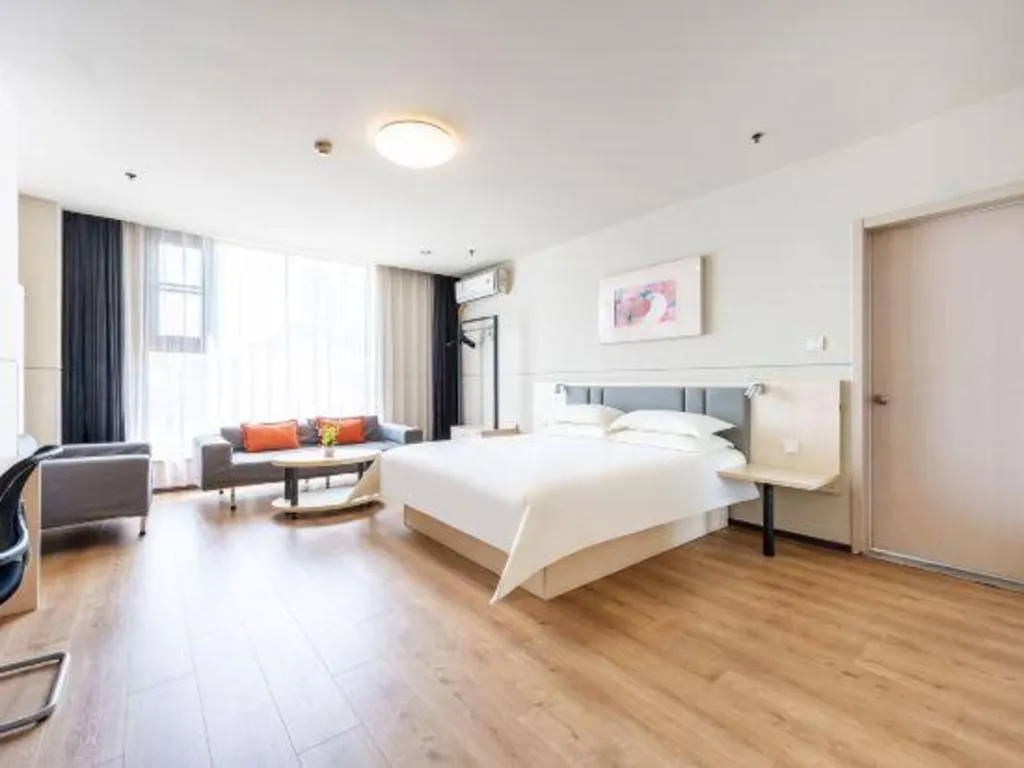 Bed in JinJiang Inn Baoji Administra Tion Center