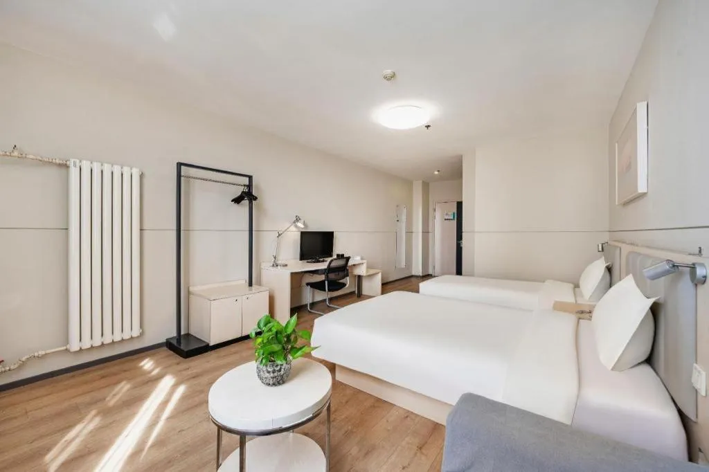 Bed in JinJiang Inn Baoji Administra Tion Center