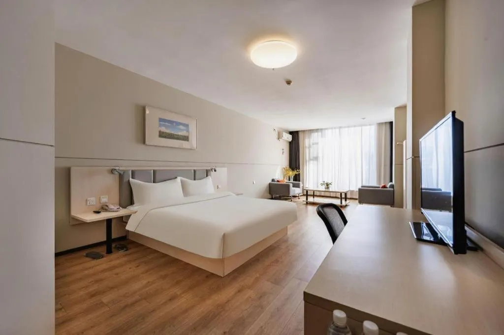 Bed in JinJiang Inn Baoji Administra Tion Center