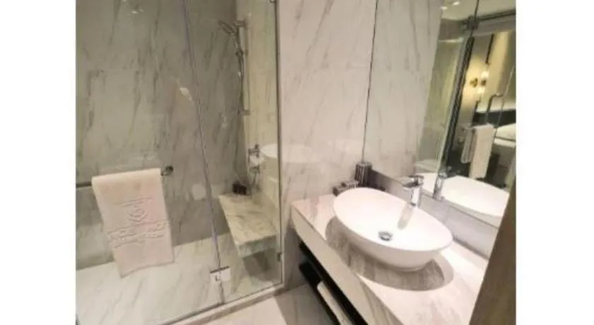 Hiptique Sukhumvit 13