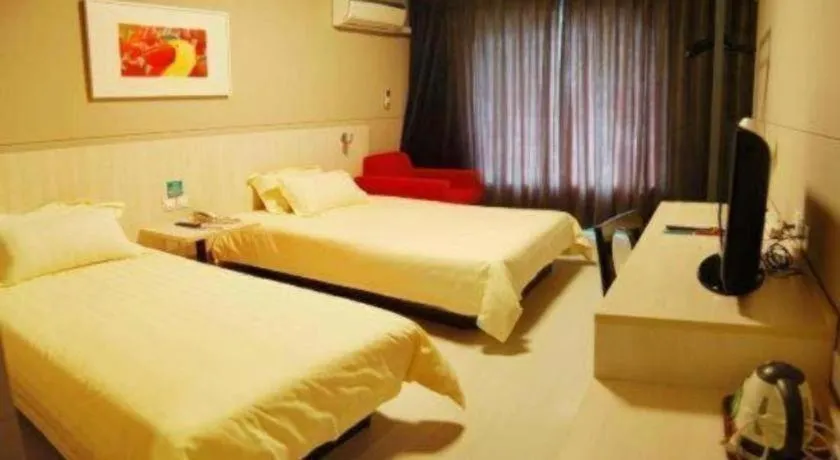 Bed in Jinjiang Inn Wuhu Fangte Tech Museum Metro Station