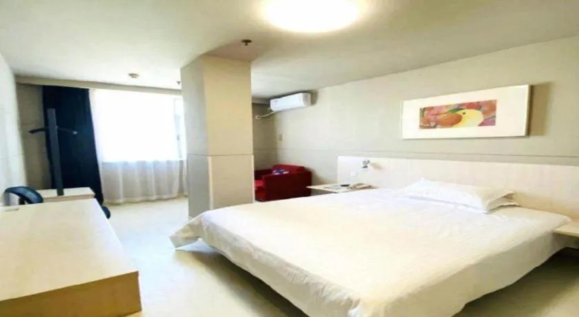 Bed in Jinjiang Inn Jinzhou Luoyang Road