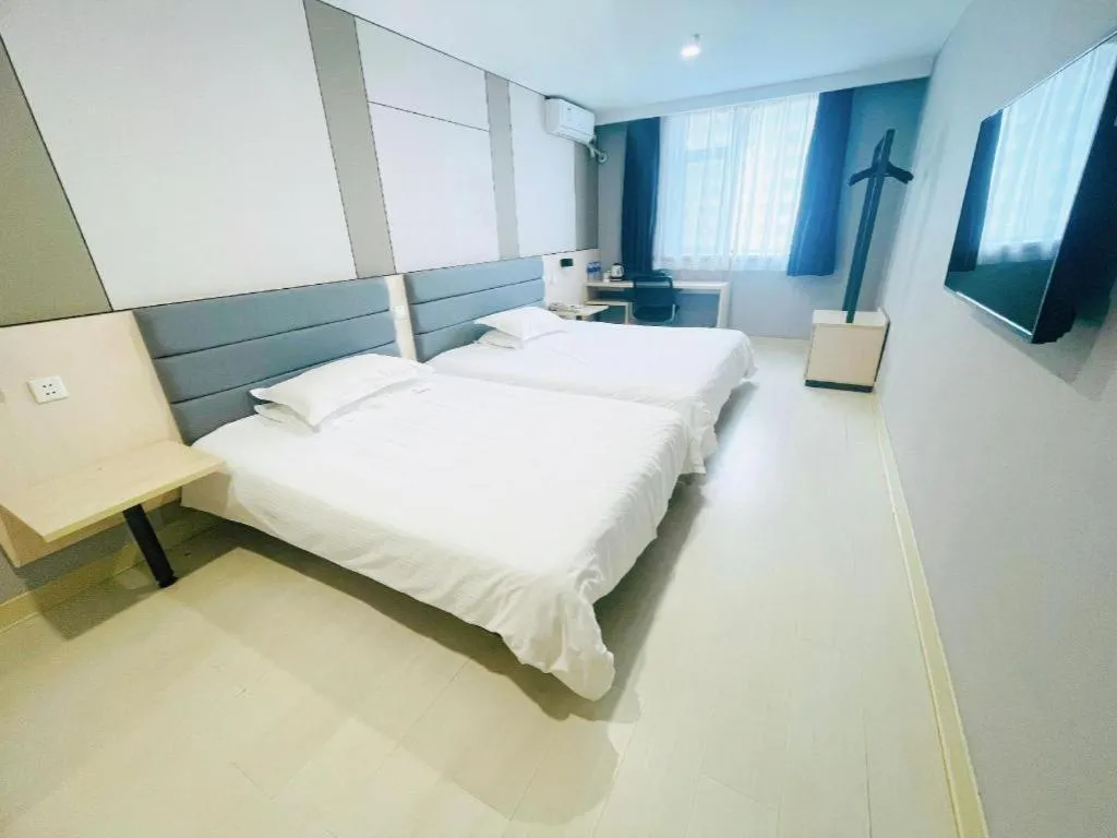Bed in Jinjiang Inn Jinzhou Luoyang Road