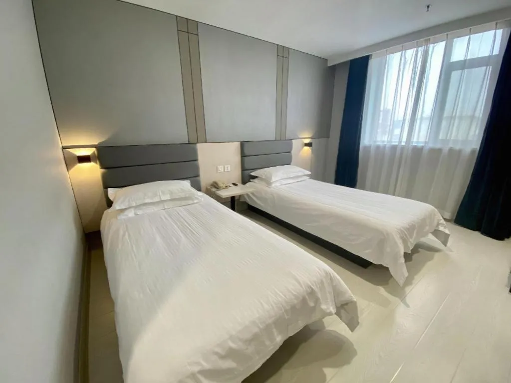 Bed in Jinjiang Inn Jinzhou Luoyang Road