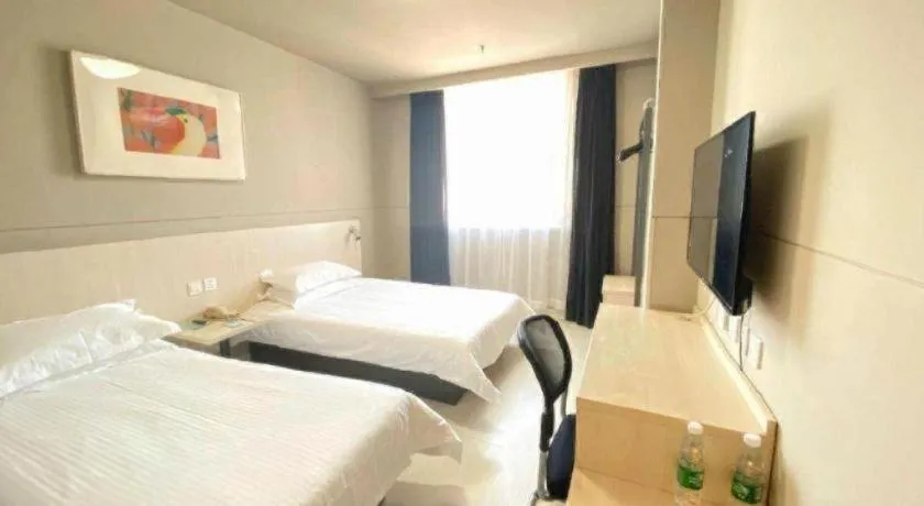 Bed in Jinjiang Inn Jinzhou Luoyang Road