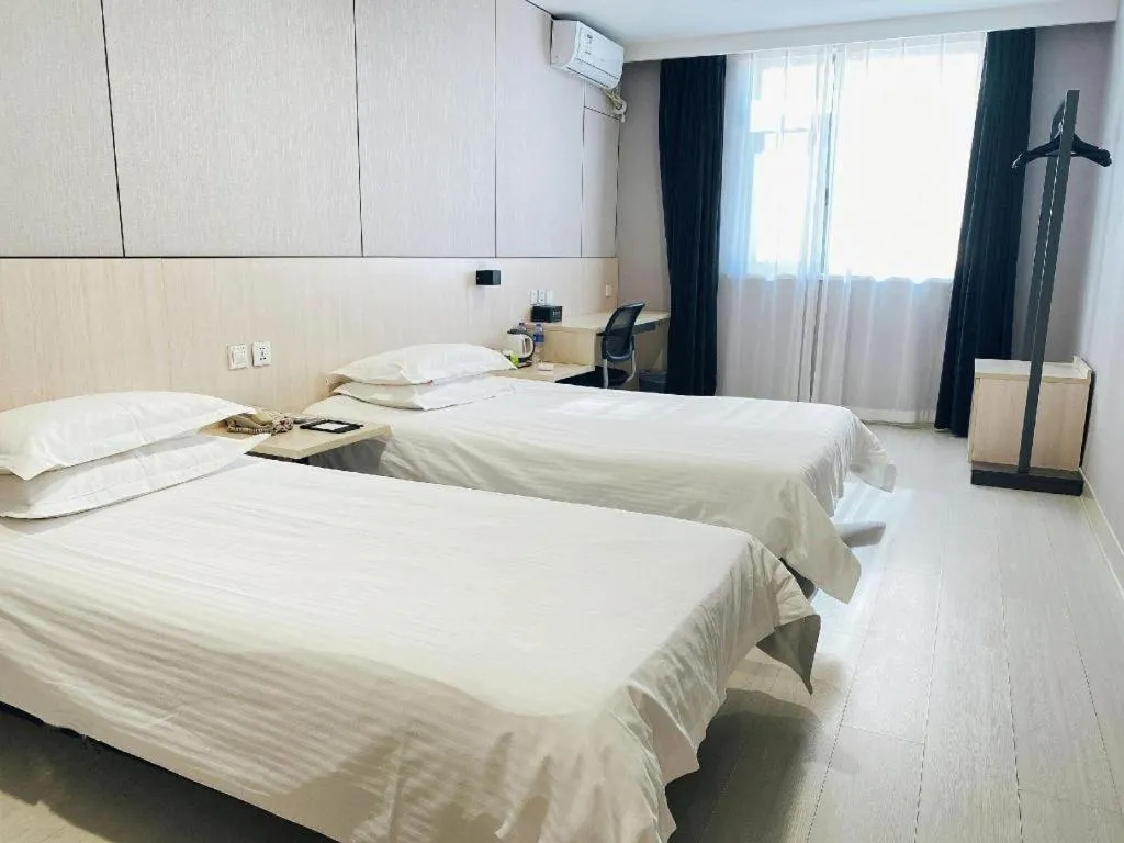 Bed in Jinjiang Inn Jinzhou Luoyang Road