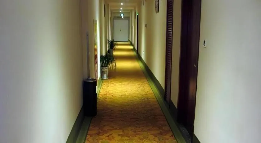 GreenTree Inn Suzhou Shengze Hotel